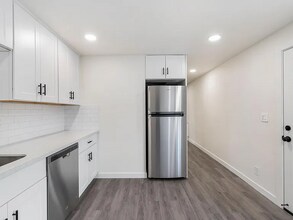 549 Index Pl NE in Renton, WA - Building Photo - Building Photo