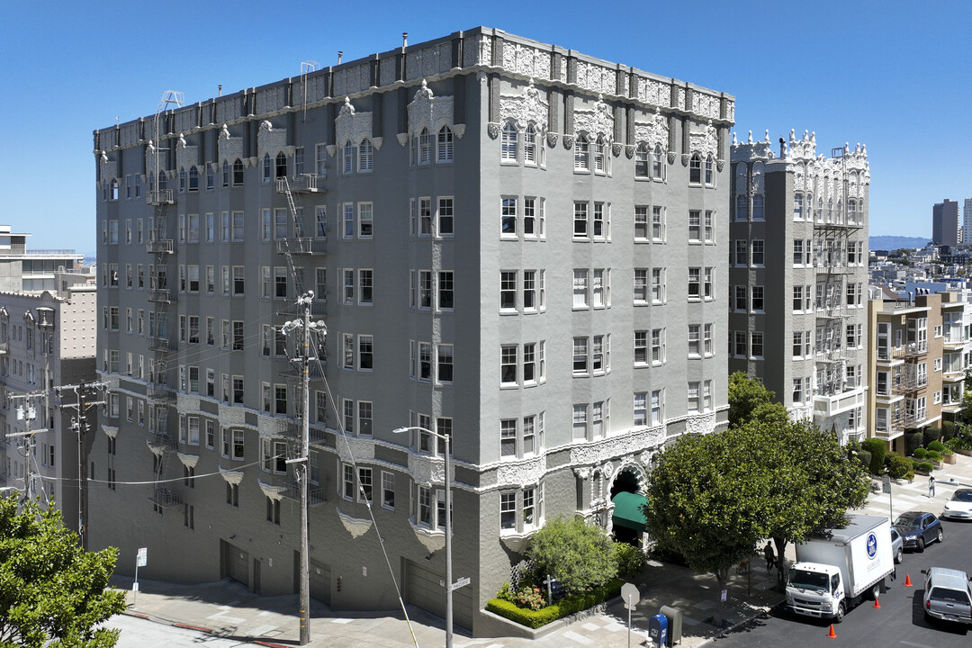 2090 Pacific Ave in San Francisco, CA - Building Photo