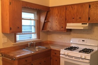 6432 W Gunnison St, Unit #2 in Harwood Heights, IL - Foto de edificio - Building Photo