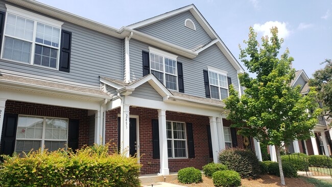 property at 2853 Summergrove Ct