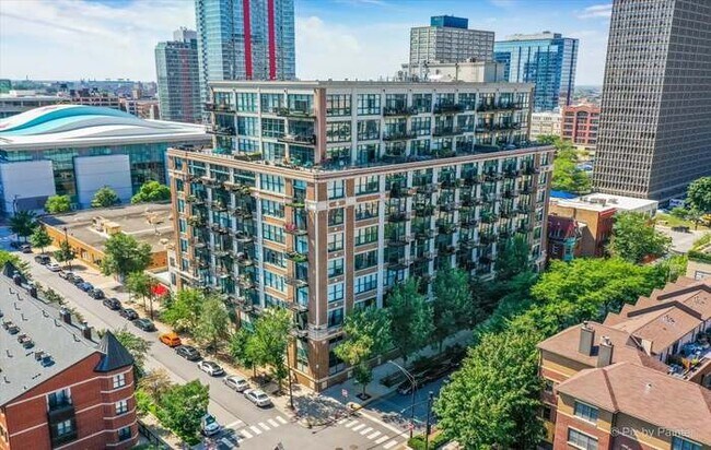 property at 221 E Cullerton St