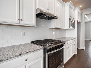 1451 Hastings Cres in Bridgeville, PA - Building Photo - Building Photo