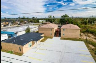 1000 Transmitter Rd, Unit A in Panama City, FL - Building Photo