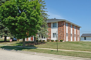 8616 Buckingham Dr Apartments