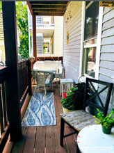 9 Washburn Ter, Unit 2 in Brookline, MA - Building Photo - Building Photo