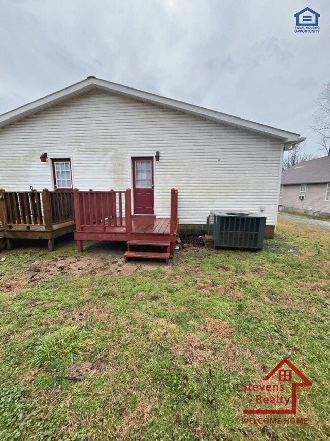 135 Lance St in McMinnville, TN - Building Photo - Building Photo