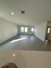 9215 Speckled Trout Dr in Baytown, TX - Building Photo - Building Photo