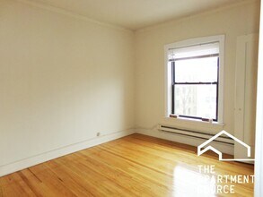 1025 Dempster St, Unit E3 in Evanston, IL - Foto de edificio - Building Photo