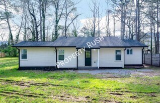 939 Dry Valley Rd in Rossville, GA - Building Photo