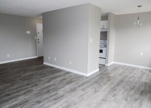 8111-8196 StreetBlock D - 121 in Grande Prairie, AB - Building Photo - Building Photo