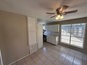 1907 Oklahoma St in Kingsville, TX - Building Photo - Building Photo