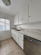 11958 Mayfield Ave in Los Angeles, CA - Building Photo - Interior Photo