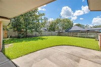 5510 Island Breeze Dr in Houston, TX - Building Photo - Building Photo