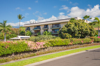 Kahaluu Bay Villas in Kailua Kona, HI - Building Photo - Building Photo