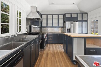 837 Venice Blvd. in Los Angeles, CA - Building Photo - Building Photo