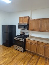 543 Revere St, Unit #1R in Revere, MA - Foto de edificio - Building Photo