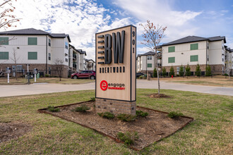 Brentwood Apartments in Conway, AR - Foto de edificio - Building Photo