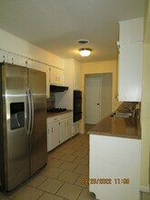 5702 NW Cedarwood Dr in Lawton, OK - Building Photo - Building Photo