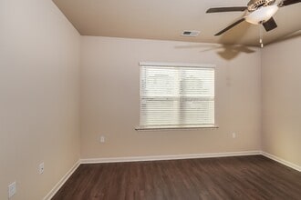 6483 Rainbow Row in Pell City, AL - Foto de edificio - Building Photo