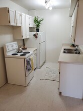 88 Southpark Dr in Winnipeg, MB - Building Photo - Building Photo