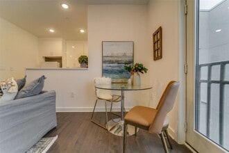 972 Summit Ave in Jersey City, NJ - Building Photo - Building Photo