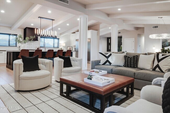 243 W Harmont Dr in Phoenix, AZ - Building Photo - Building Photo