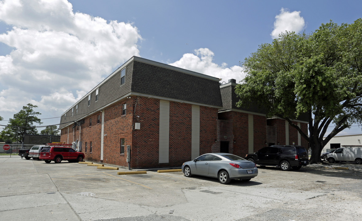 Jefferson Oak Apartments in New Orleans, LA - Foto de edificio