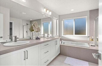 13911 SW 172nd Ave in Sherwood, OR - Building Photo - Building Photo