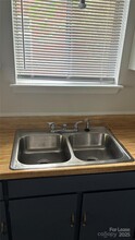 1836 Finchley Dr in Charlotte, NC - Building Photo - Building Photo