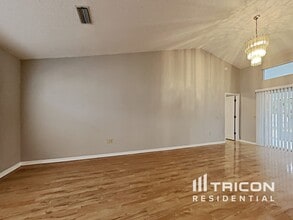 14638 Coronado Dr in Spring Hill, FL - Building Photo - Building Photo