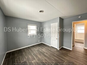 1021 Lenore Ave in Lansing, MI - Building Photo - Building Photo