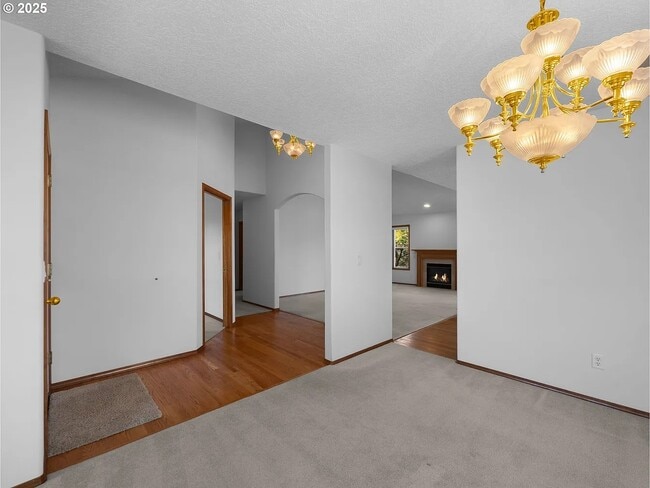 15517 SE Bybee Dr in Portland, OR - Building Photo - Building Photo