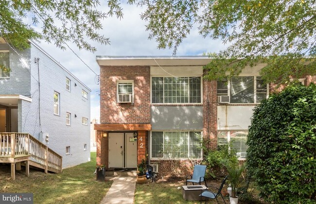 42 Varnum St NE in Washington, DC - Building Photo - Building Photo