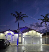 15446 SW 23rd Ln in Miami, FL - Building Photo