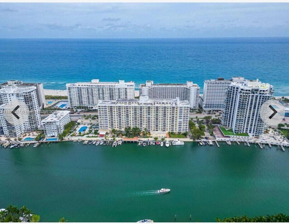 5600 Collins Ave, Unit 14K in Miami Beach, FL - Building Photo