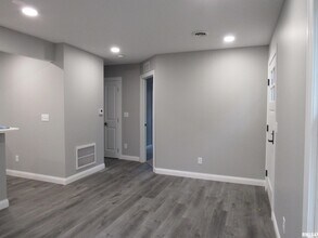 240 5th St E in Milan, IL - Building Photo - Building Photo
