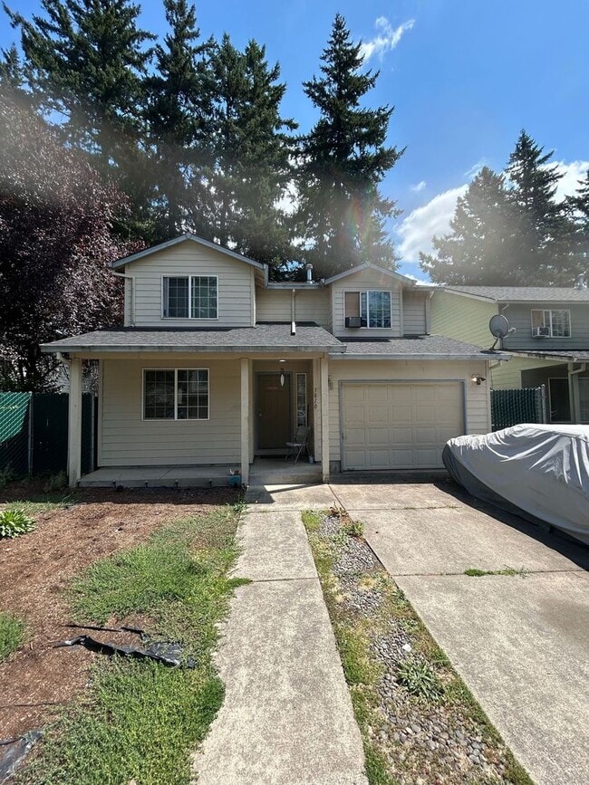 property at 3810 SE 117th Pl