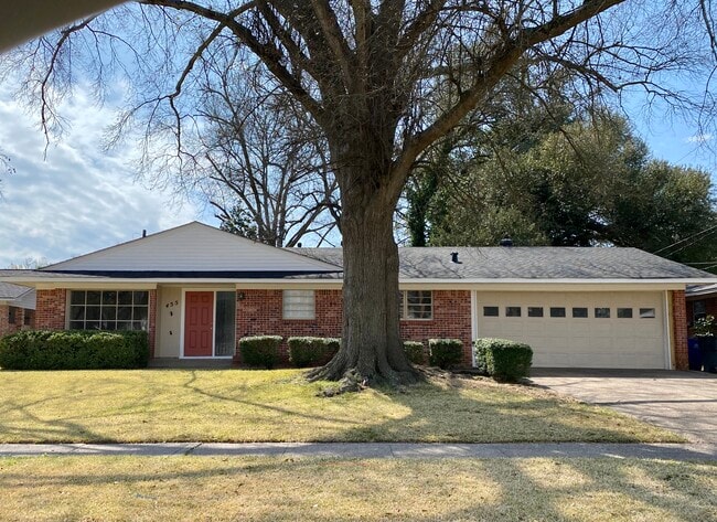 property at 455 Sandefur Dr