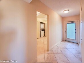 6650 S Oriole Blvd in Delray Beach, FL - Building Photo - Building Photo