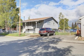 1315 Latouche St in Anchorage, AK - Building Photo - Building Photo