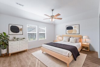 4651 W Aurora St in Fayetteville, AR - Building Photo - Building Photo