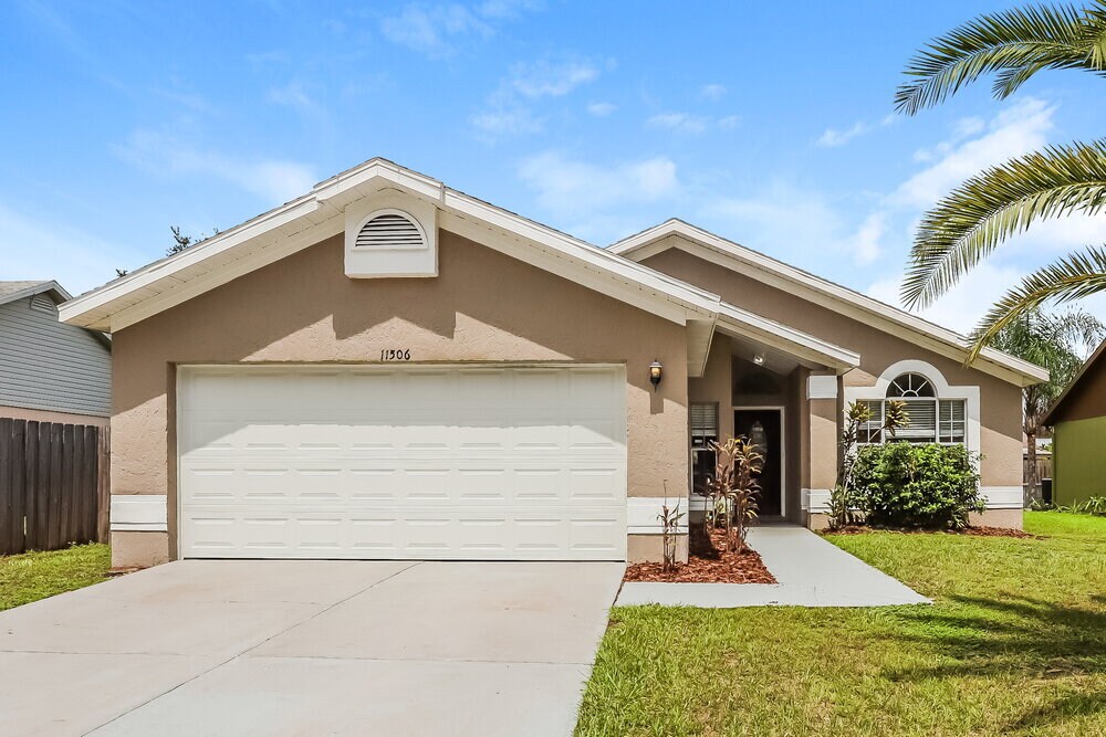 11506 Smokethorn Dr in Riverview, FL - Building Photo