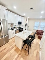 162 Centre St, Unit 1 in Boston, MA - Building Photo