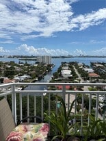 2150 Sans Souci Blvd in North Miami, FL - Building Photo