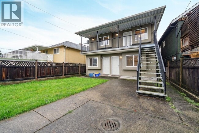 2521 Parker St in Vancouver, BC - Building Photo - Building Photo