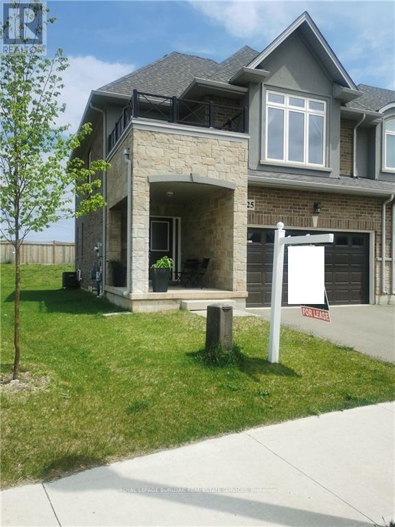25 Pinot Cres in Hamilton, ON - Building Photo - Building Photo