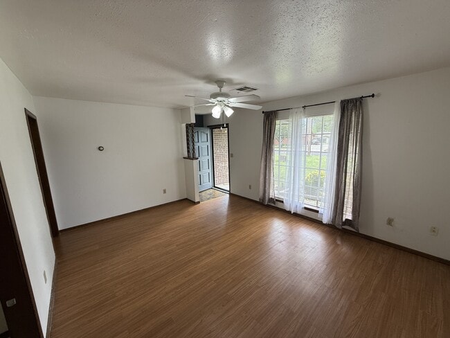 424 N Hillcrest Ave in Ada, OK - Building Photo - Building Photo