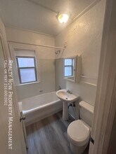 2972 S Moreland Blvd, Unit 2972 / 20 in Cleveland, OH - Building Photo - Building Photo