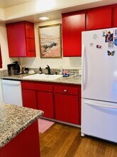 1115 Creekside Way in Ojai, CA - Building Photo - Building Photo