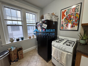 153 Strathmore Rd, Unit 1 in Boston, MA - Building Photo - Building Photo
